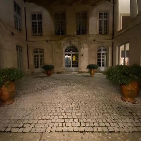 Loft Design Dans Hotel Particulier Montpellier Exterior photo