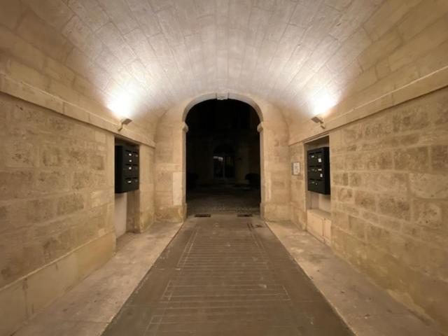 Loft Design Dans Hotel Particulier Montpellier Exterior photo